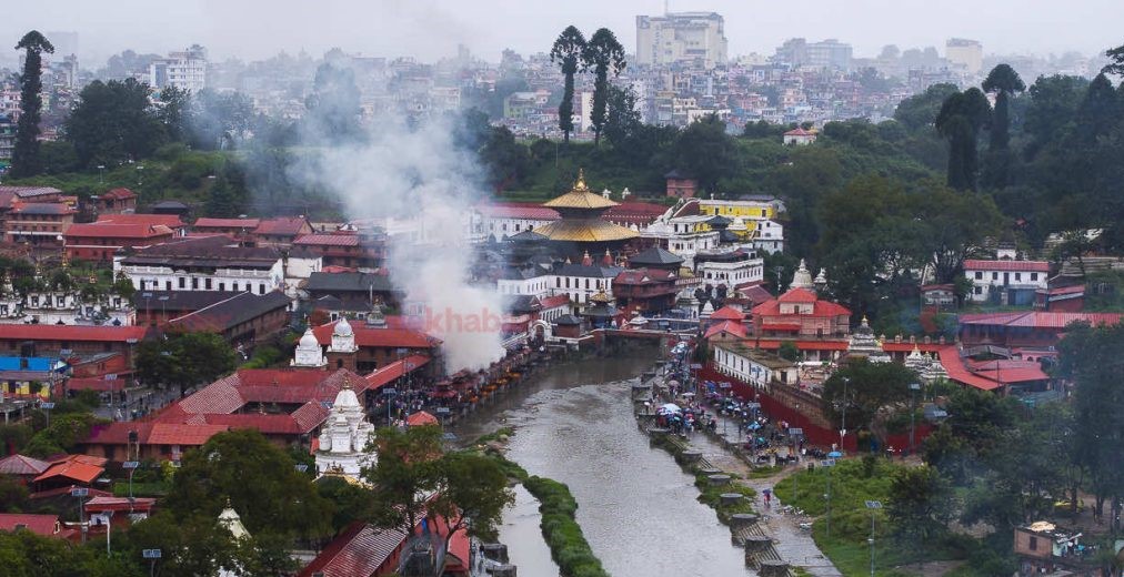 पशुपतिमा  एक युवकको संकास्पद मृत्यु, अनुसन्धानमा तानिए ‘बाबा’
